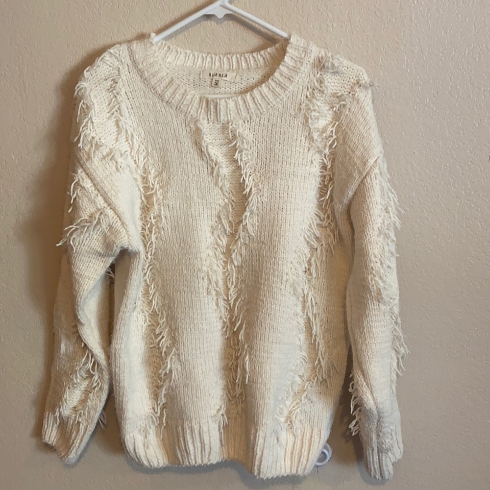 White knitted sweater- Women’s size S/M